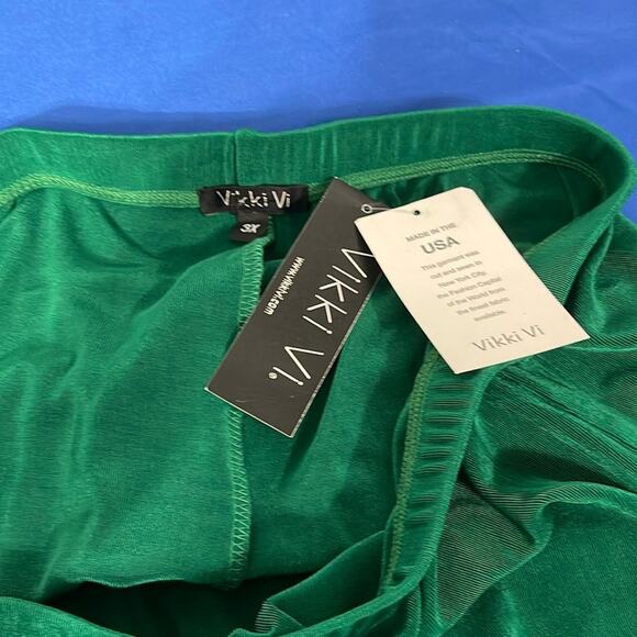 Vikki Vi Pants - Vikki Vi Jersey Iris Pull On Green Pants Size 3X NWT